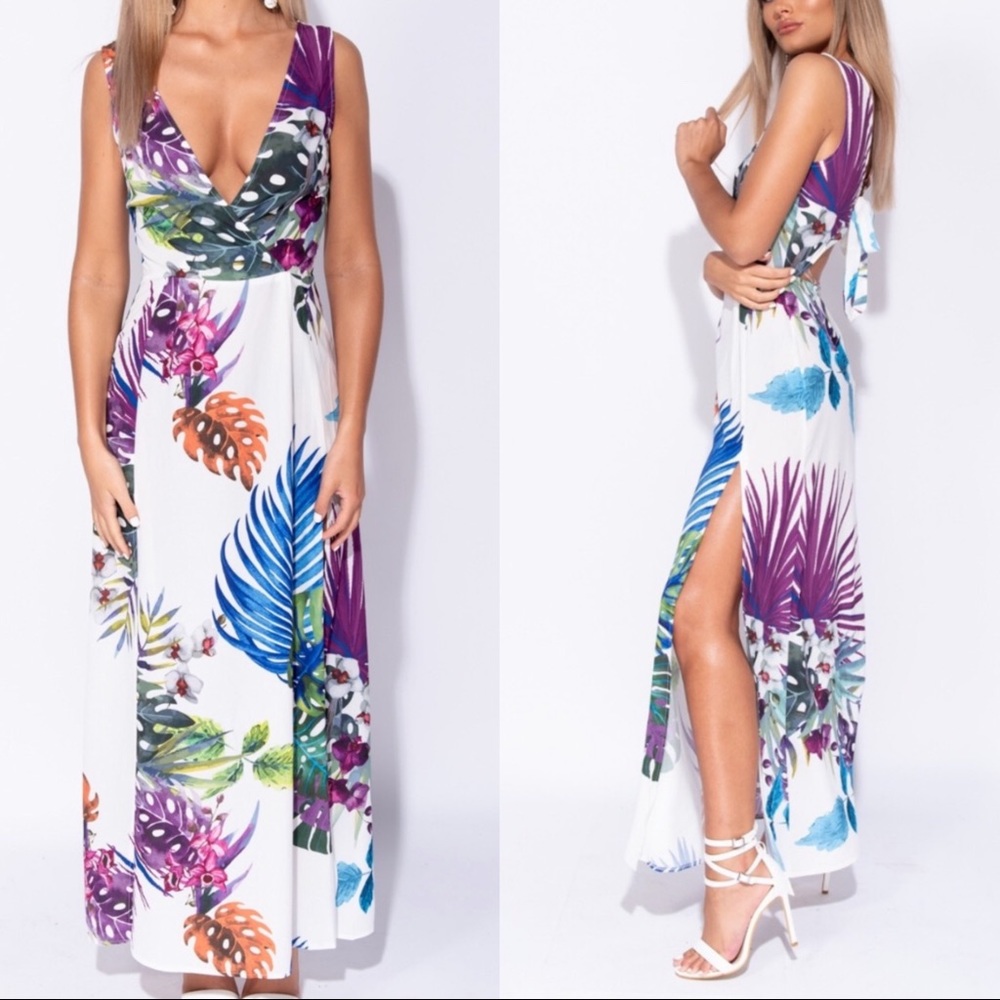5 ⭐️ Tropical Dream - Leaf Print Maxi Dress - Picture 7 of 8
